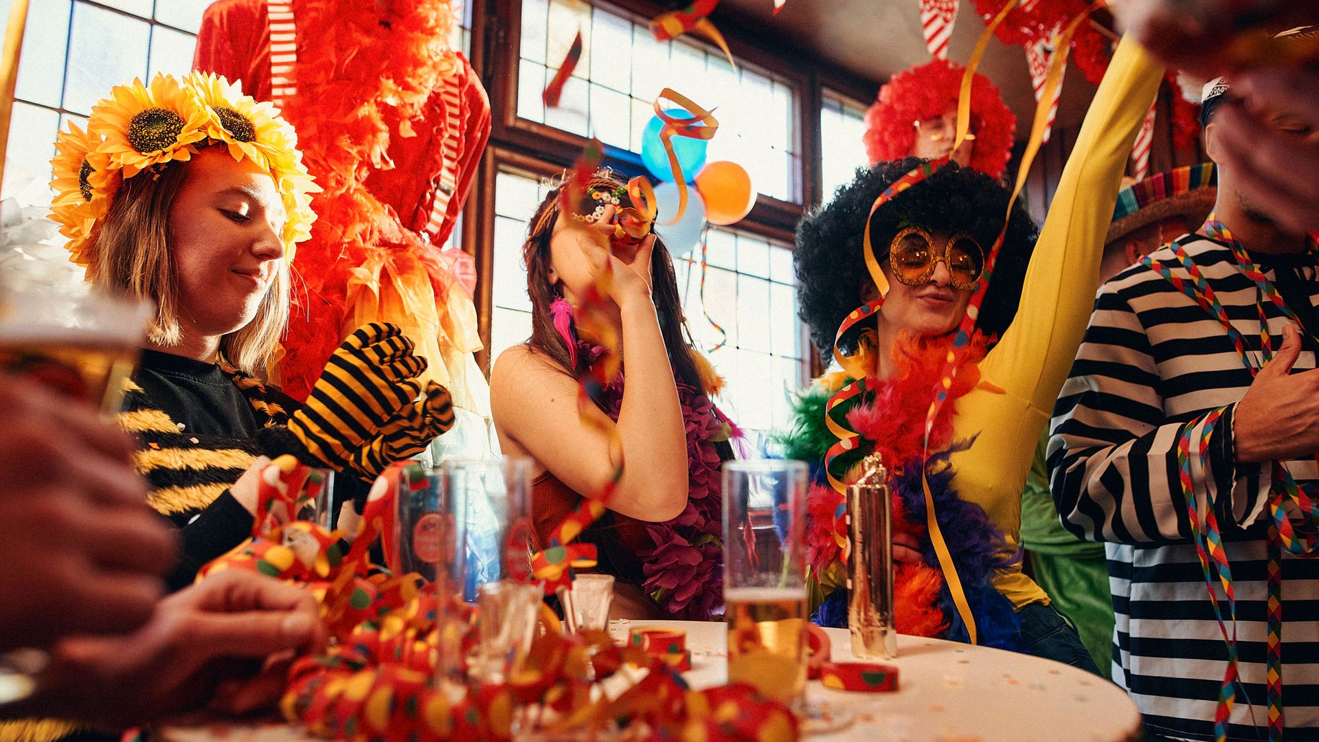 Pub-based carnival in Cologne ©KölnTourismus GmbH