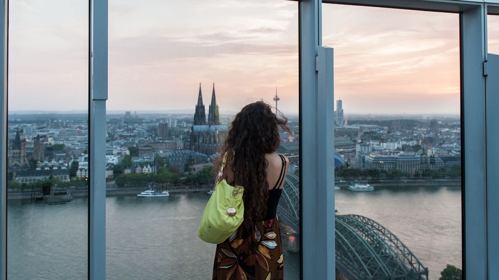 Aussichtsplattform auf dem Dach des KölnTriangle ©Damian Zimmermann